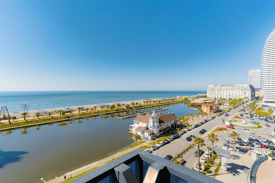 Day, Lake view, River view