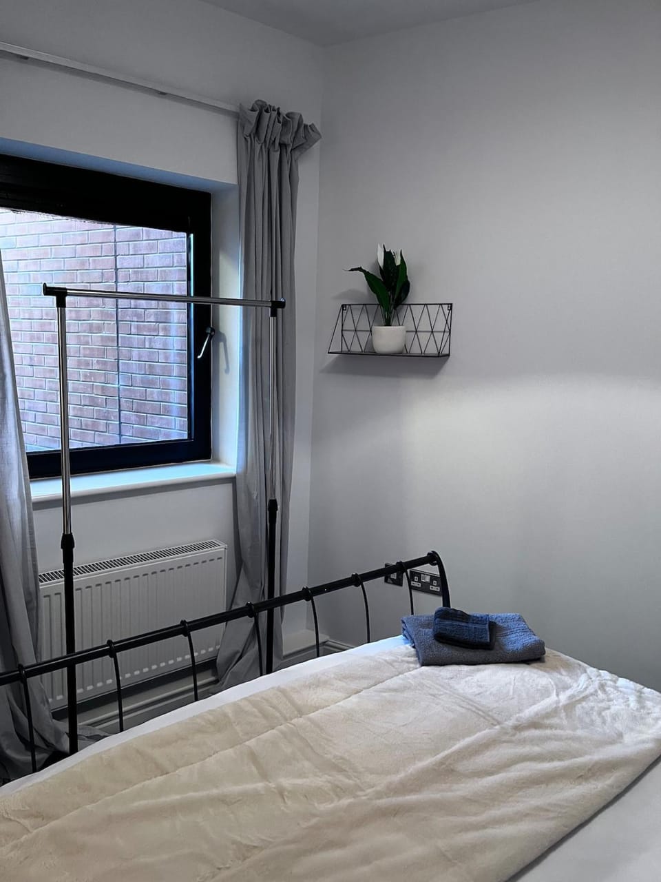 Chill At Gee's Apartment in Nottingham