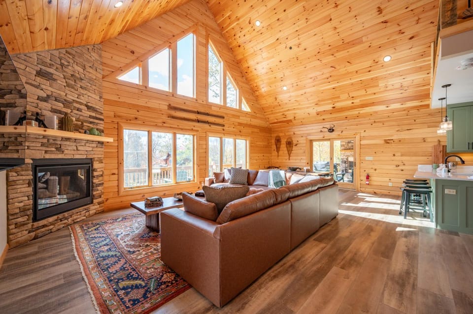 Chalet Del Bosco House in Deep Creek Lake