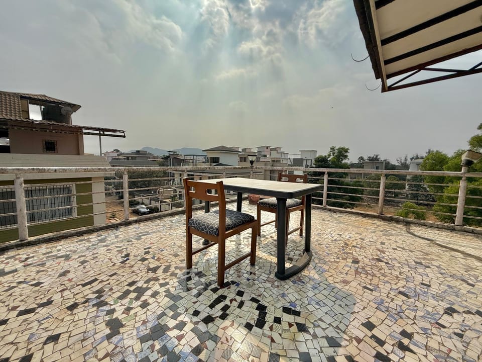 Iconiq Villa 2bhk Private Pool Near Della Resort Villa in Lonavla