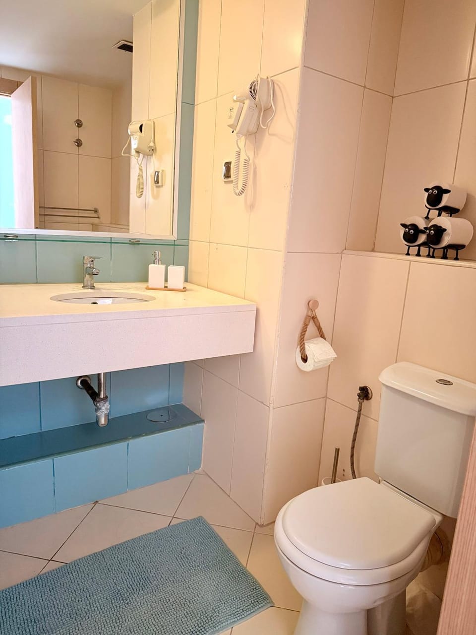 Shower, Toilet, Bathroom, Bath