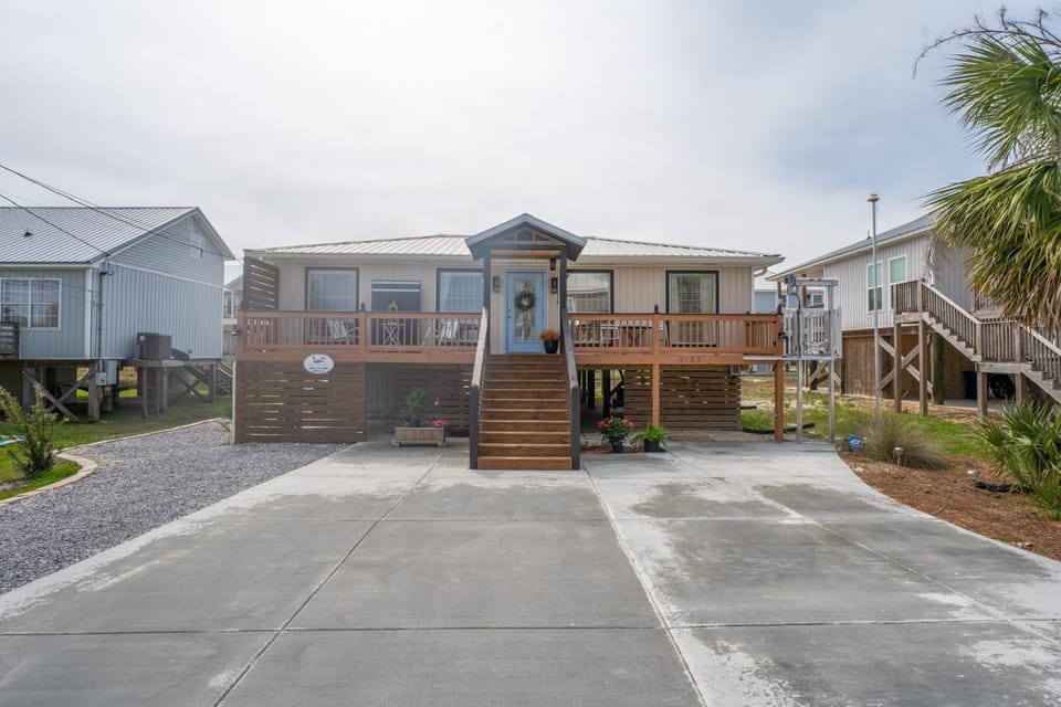 Coastal Breeze - 2123 Cadillac House in Dauphin Island
