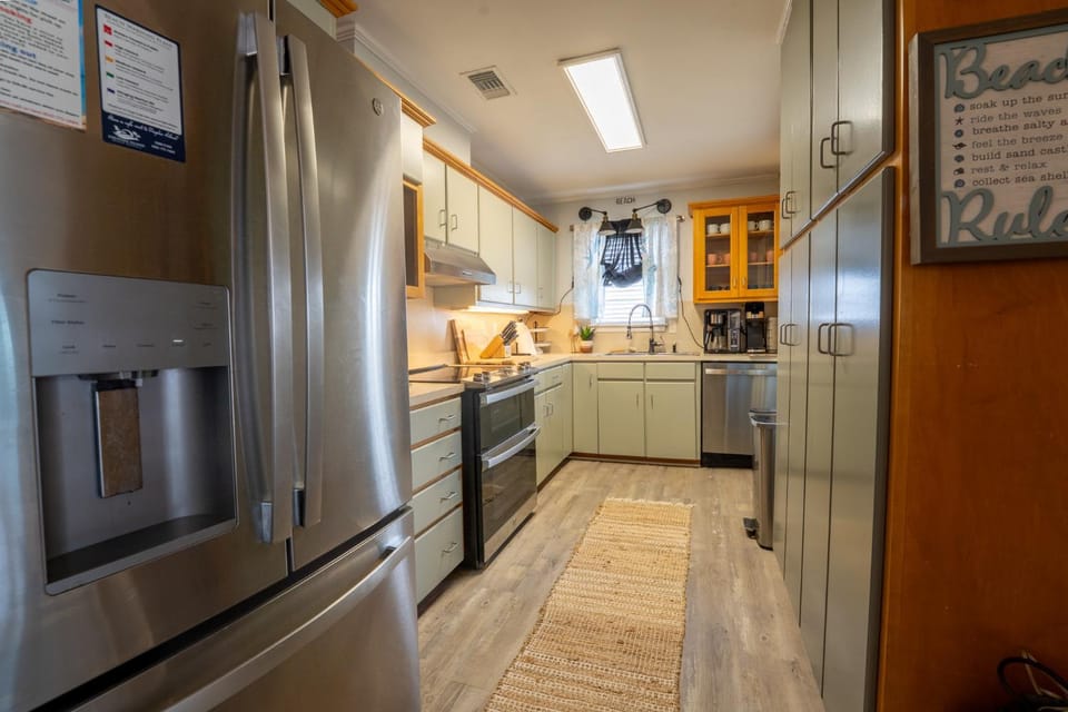 Coastal Breeze - 2123 Cadillac House in Dauphin Island