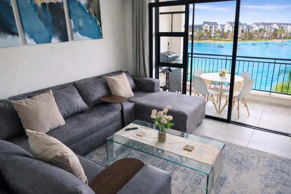 Restaurant/places to eat, Bird's eye view, BBQ facilities, TV and multimedia, Beach, Garden view, Lake view, Pool view, Pool view, internet, internet, sunbed