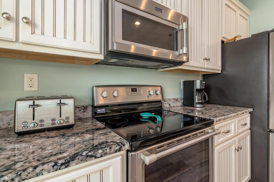 Goin Coastal - 2703 Bienville House in Dauphin Island