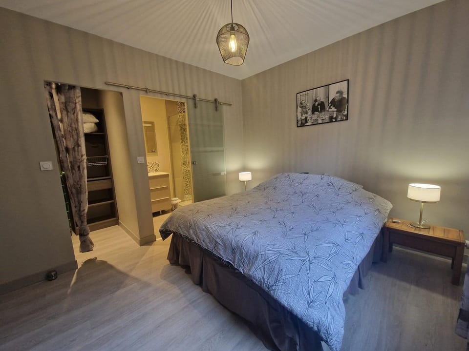 Confort moderne avec piscine et jardin, proche lac - FR-1-432-94 Apartment in Menthon-Saint-Bernard