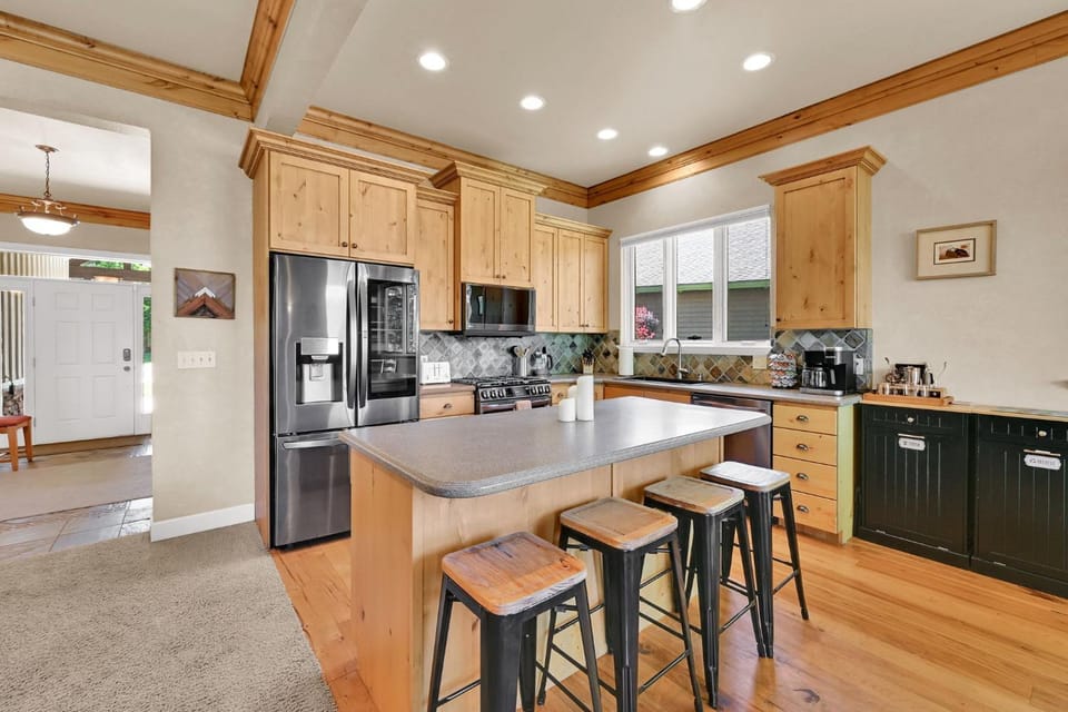 Your Luxury Mountain Adventure Home House in Eden