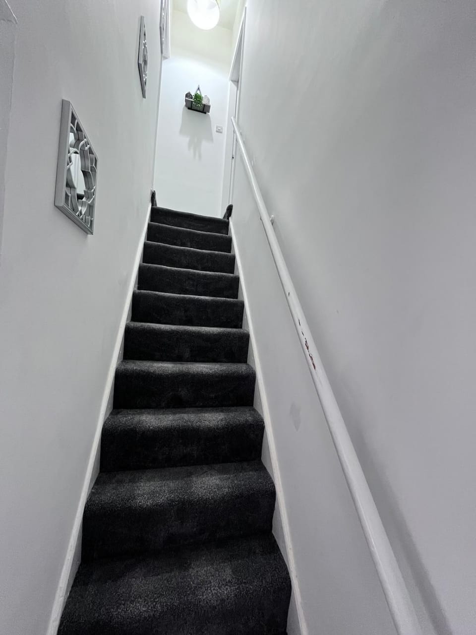 Homely Whittier Terrace 3 Bedroom House Apartment in Nottingham