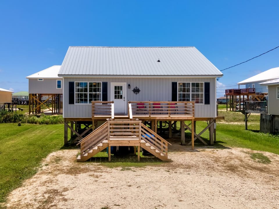 Nautical Nonsense - 2121 Cadillac House in Dauphin Island