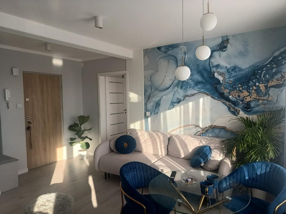 Blue Royal Luxury Apartment z HBO Max - Netflix Apartment in Lesser Poland Voivodeship