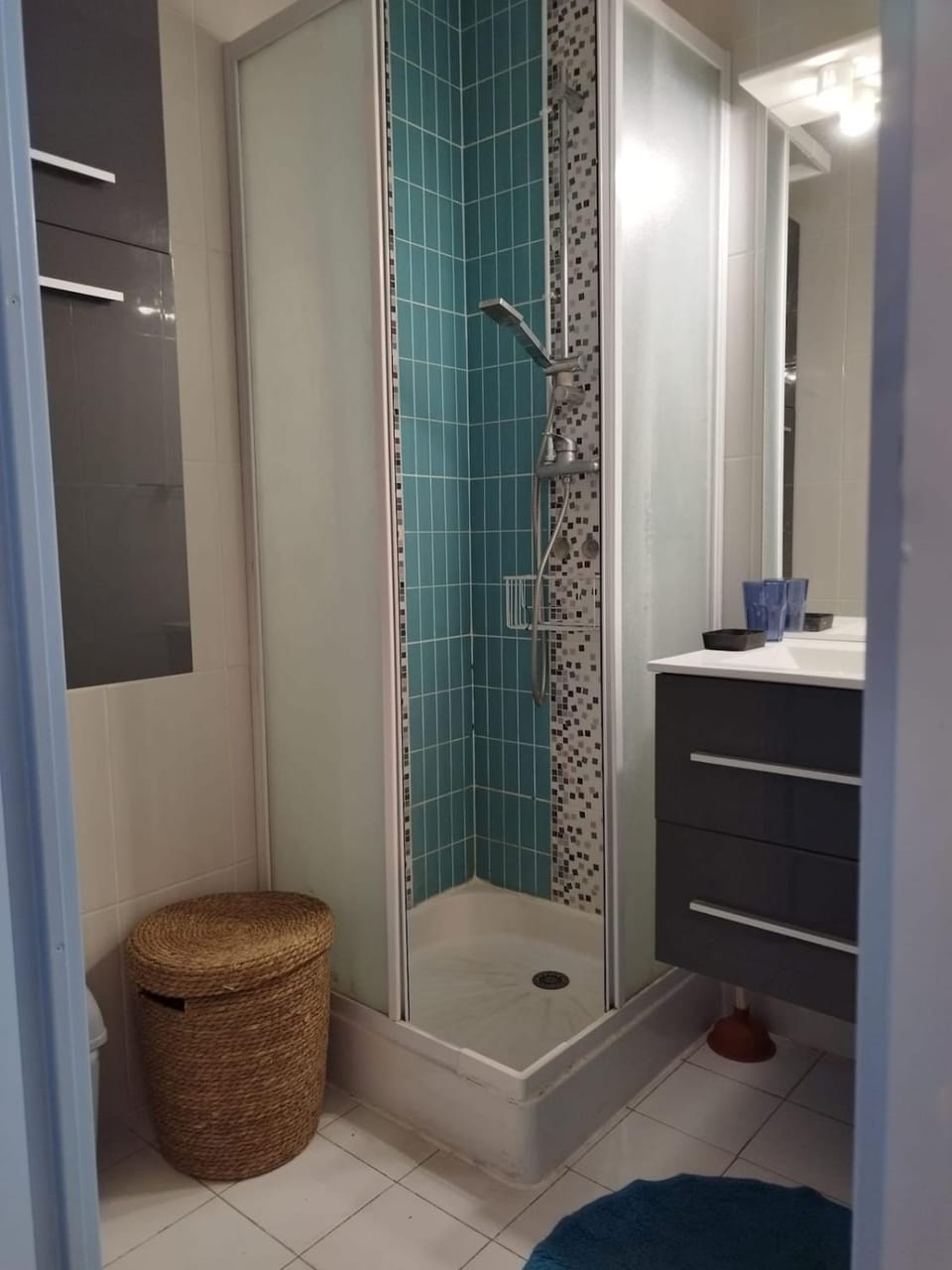 Shower, Bathroom