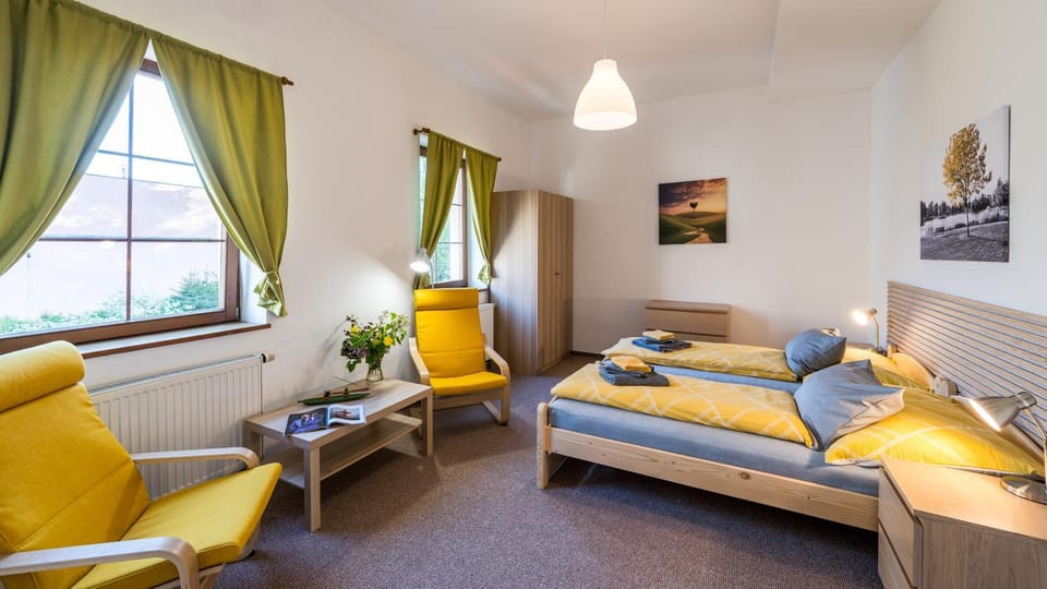 Living room, Photo of the whole room, Seating area