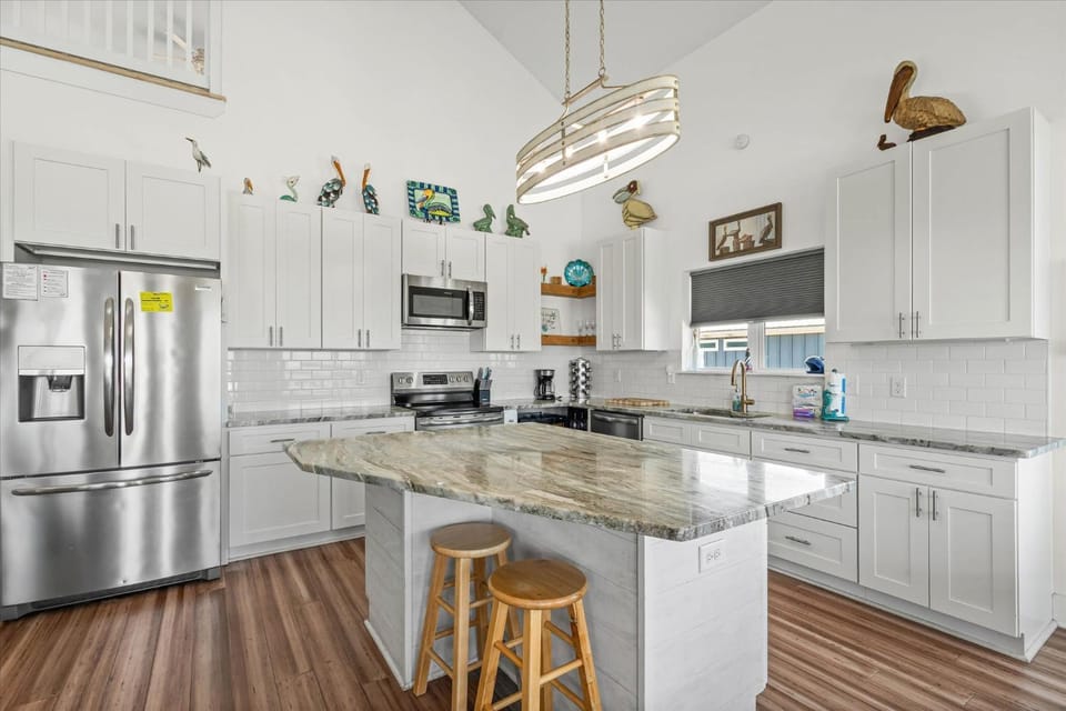 Salty Seahorse -2822 Bienville House in Dauphin Island
