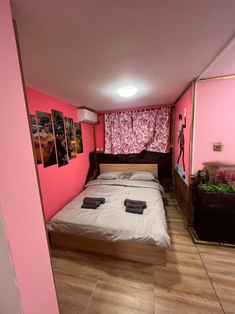 MOTEL Route 80 Bed and Breakfast in Sofia City Province