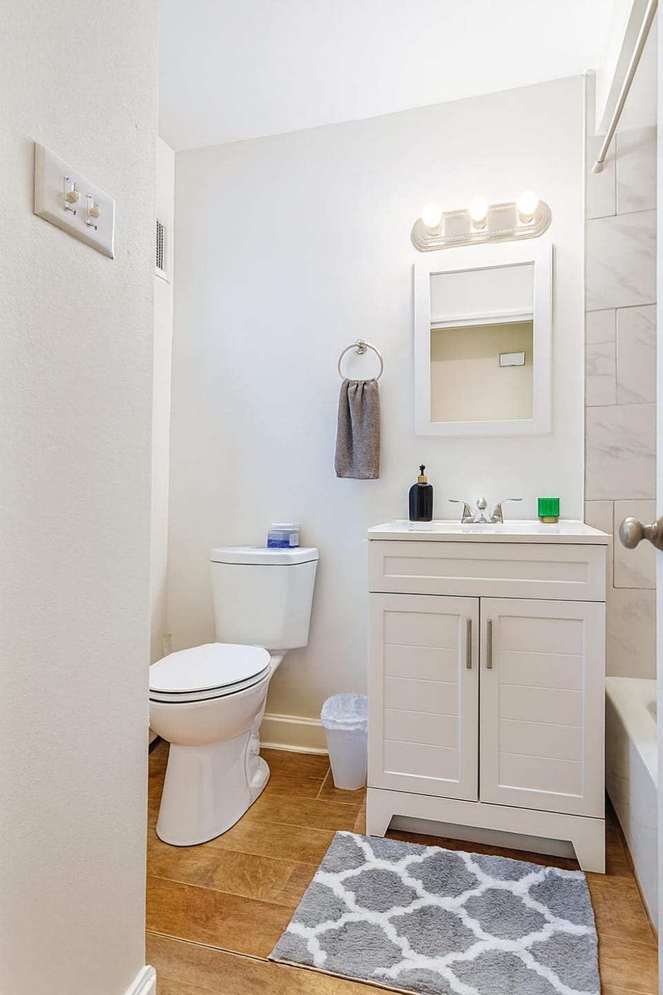 Fast Wi-Fi 1BR Apartment Near Airport Apartment in Glenview