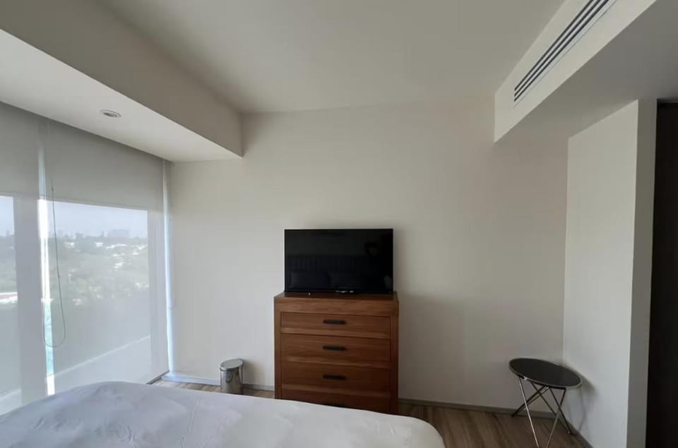 Habitación en departamento de Lujo Vacation rental in Guadalajara