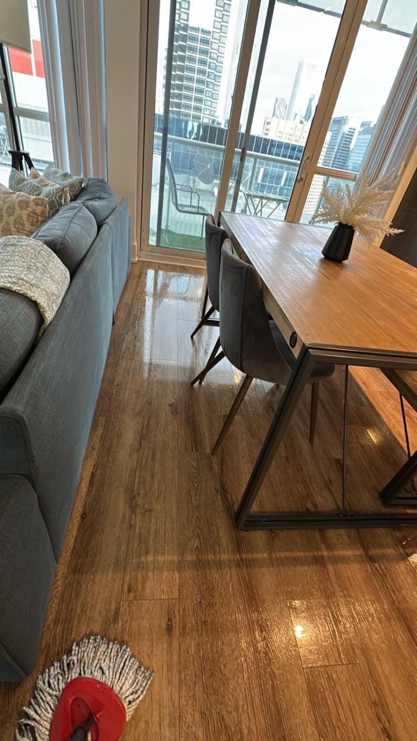 Unit for 4 by the Core with 3 Beds House in Port Hope