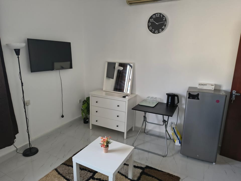 Abu Dhabi Studio Bed and Breakfast in Abu Dhabi