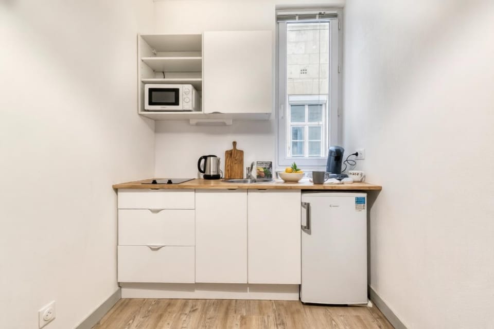 L'Onyx - Un Appartement Premium en Centre-ville, Gare SNCF à 5 min, WiFi & calme Apartment in Angers