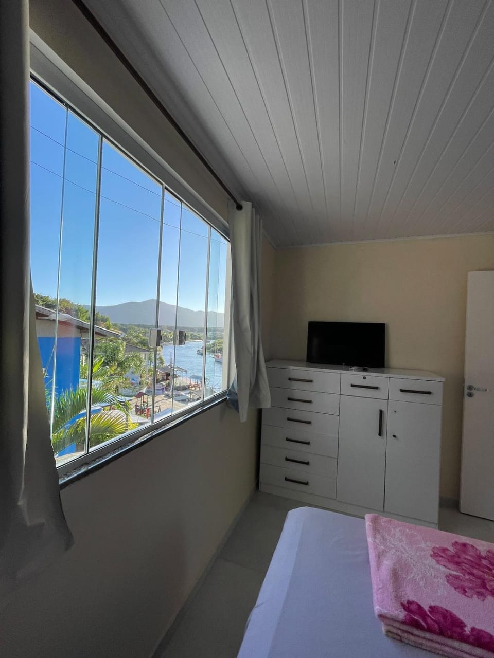 Accommodation with an ocean view House in Florianopolis