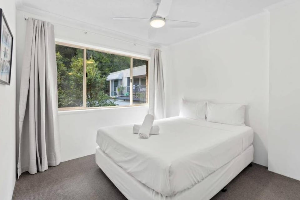 Burleigh beauty - walk to beach Apartment in Burleigh Heads