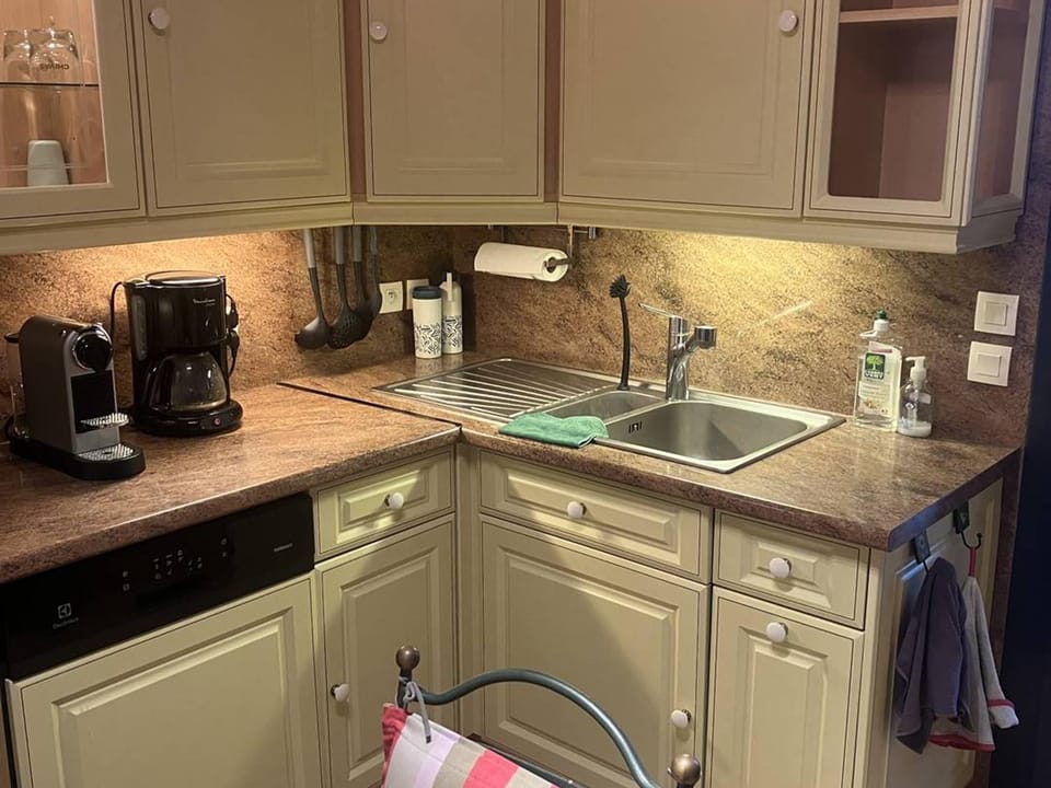 Villa moderne 3 chambres avec piscine et climatisation - FR-1-768-131 Villa in Roquebrune-sur-Argens