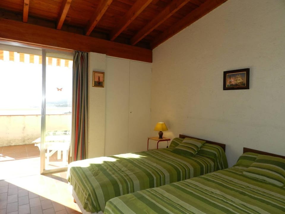 Appartement 2 pièces avec terrasse vue mer, parking au Lavandou - FR-1-251-898 Apartment in Le Lavandou