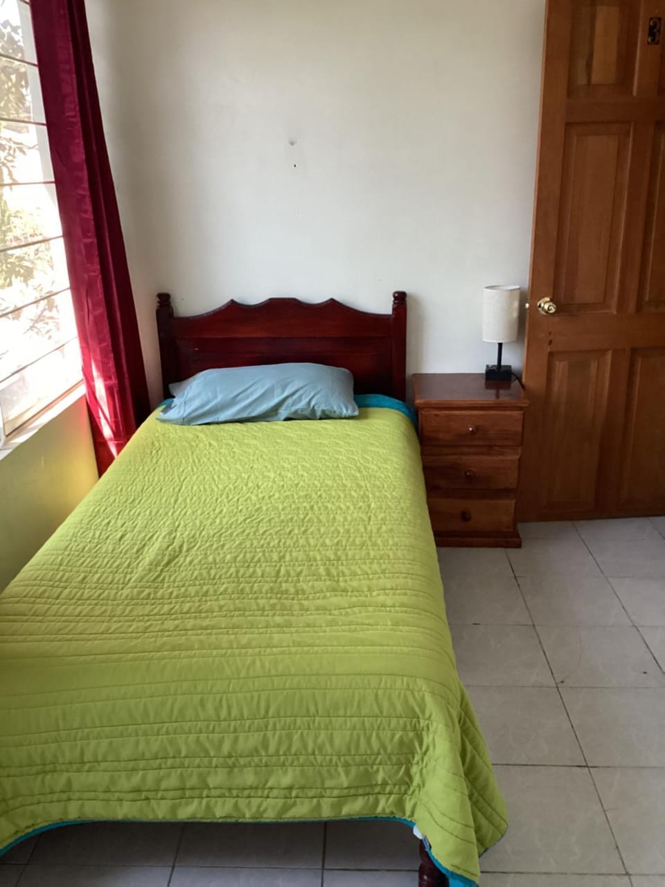 Habitación planta alta zona Satélite Vacation rental in Mexico City