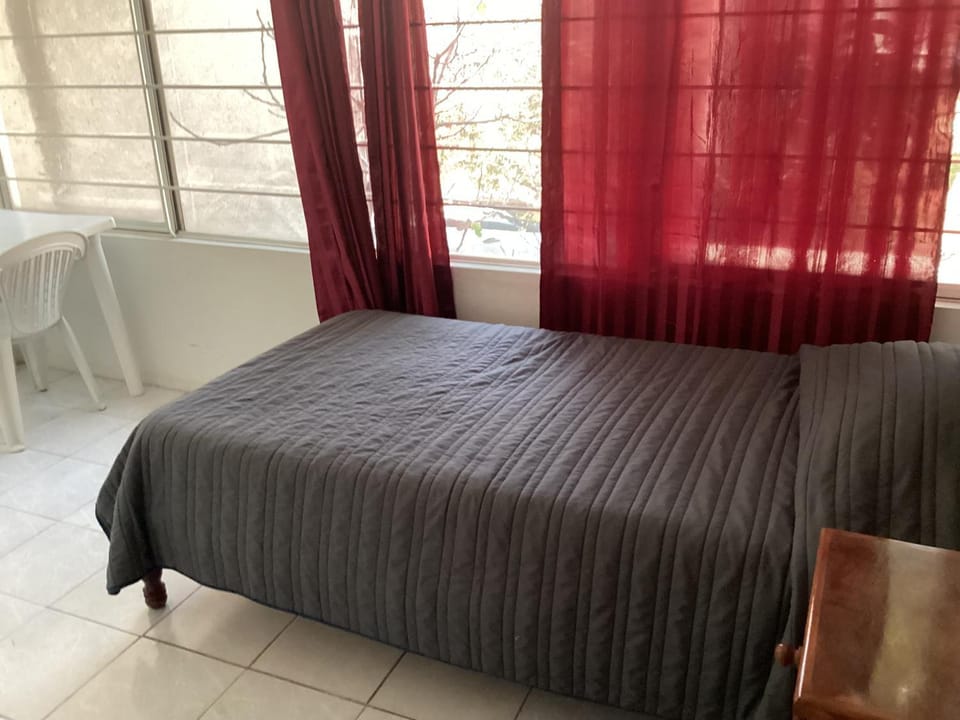 Habitación planta alta zona Satélite Vacation rental in Mexico City
