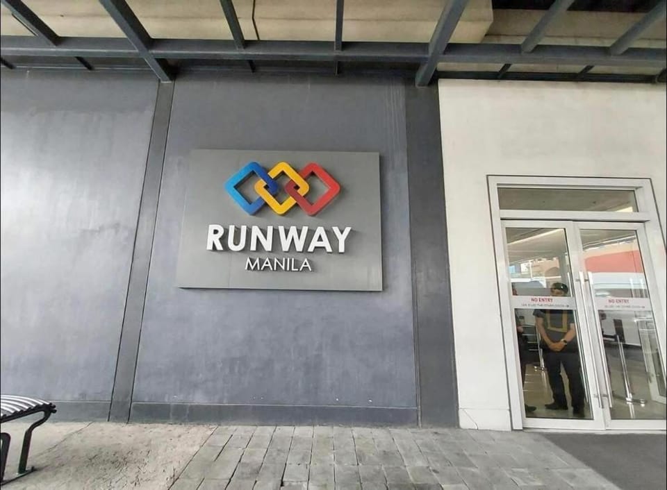 1 Bedroom Apartment Condo Across Manila Airport NAIA T3 Apartment hotel in Pasay
