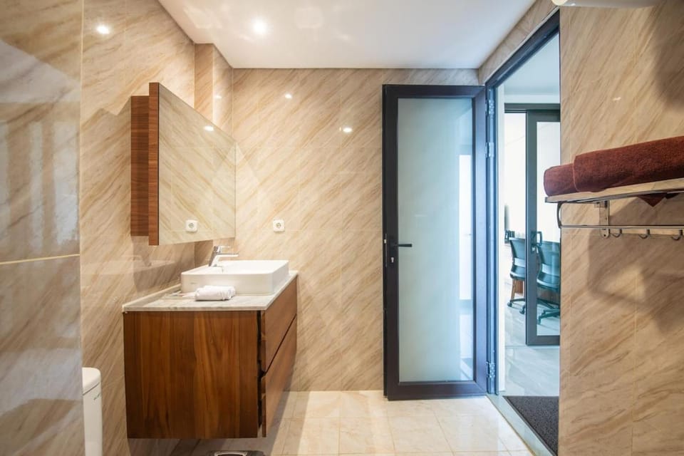 New Serenity Twin Suite Rice Field View Canggu Apartment in North Kuta