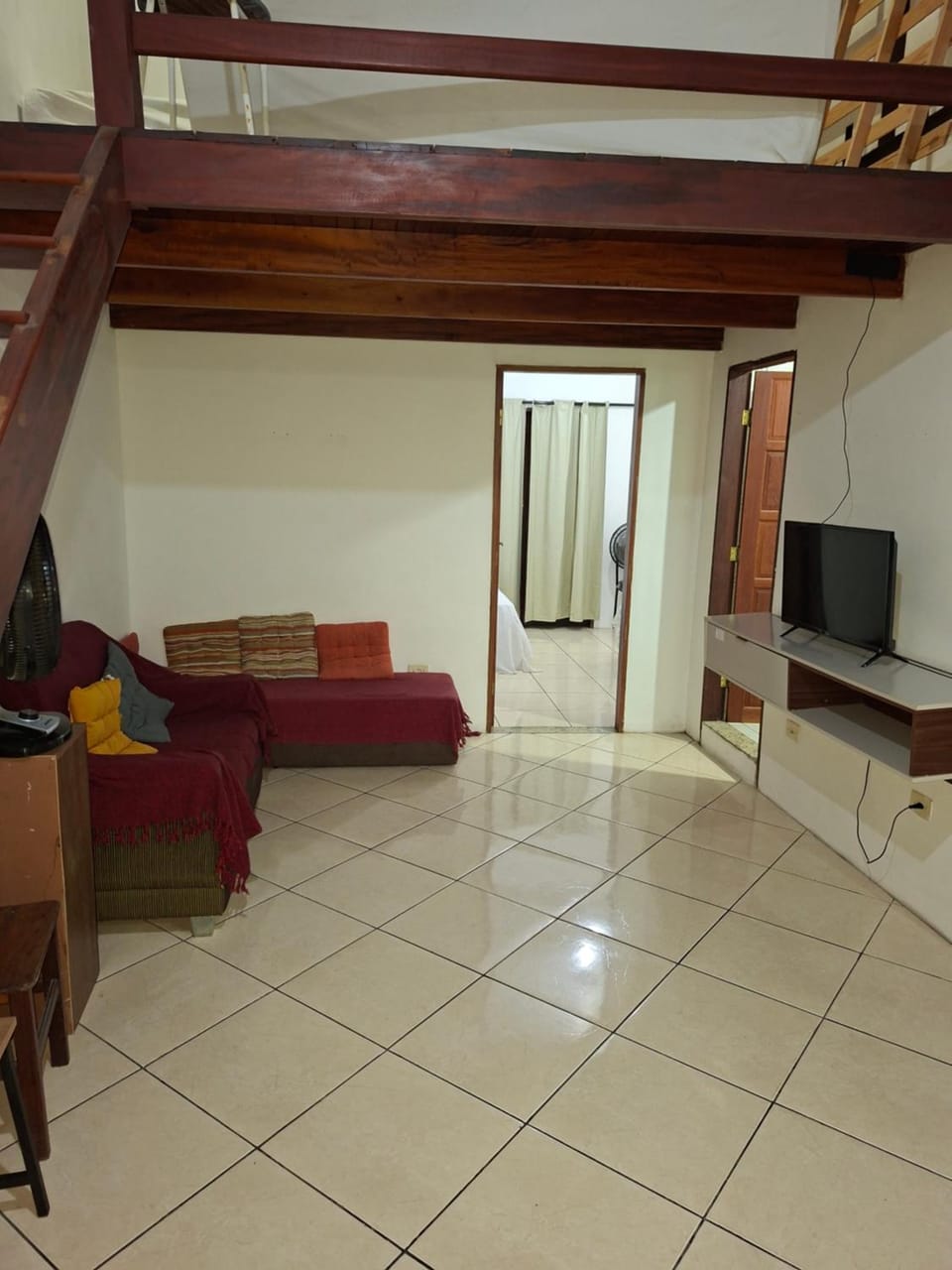 APARTAMENTO de HOSPEDAGEM FLORES PARATY 3 PRÓXIMO AO CENTRO 700M Apartment in Paraty