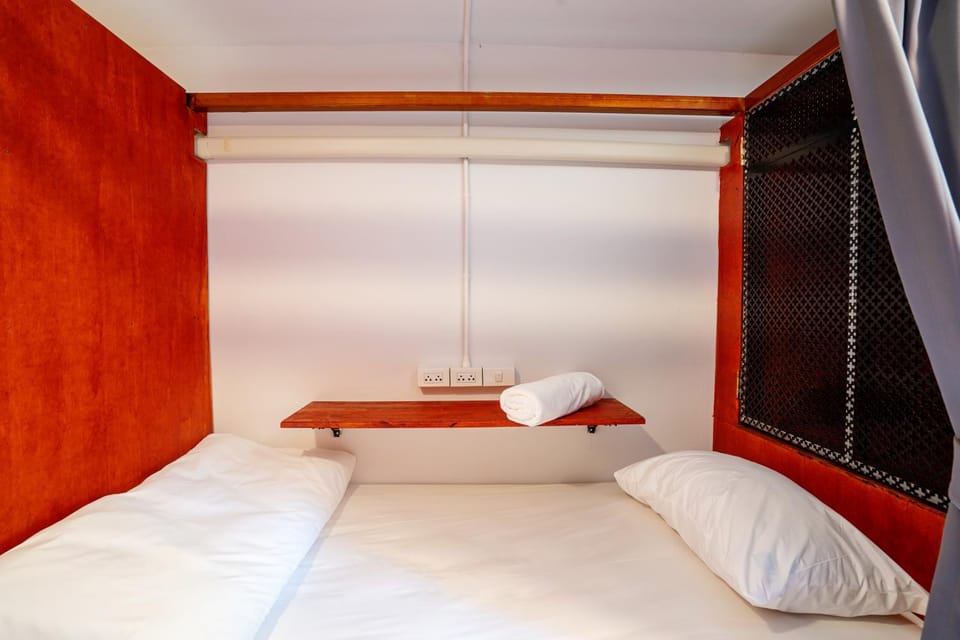 Bed, Bedroom, wardrobe