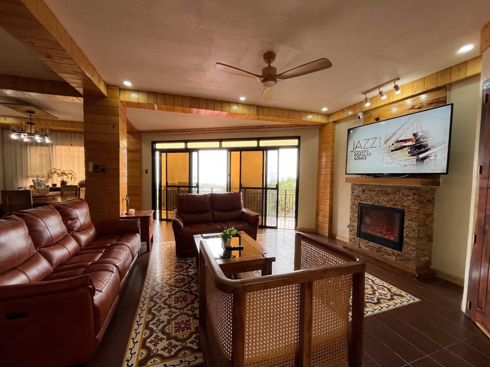 Communal lounge/ TV room, Living room