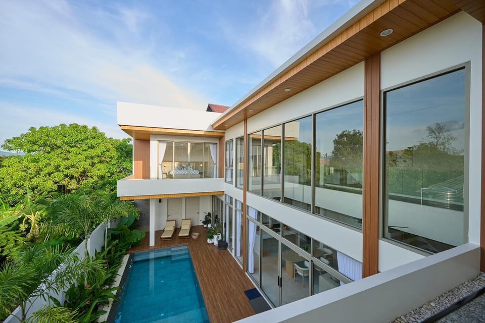 Villa Belcasa Phuket - New Cozy 3BR Pool Villa Best Location, Boat Avenue Villa in Choeng Thale