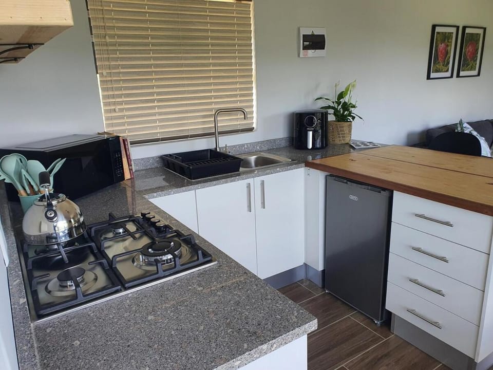 River Road Protea Farm, self-catering, Cottage 1 Apartment in KwaZulu-Natal