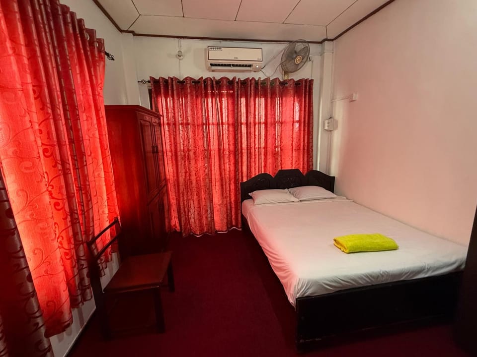 Airport Residencies Bed and Breakfast in Negombo