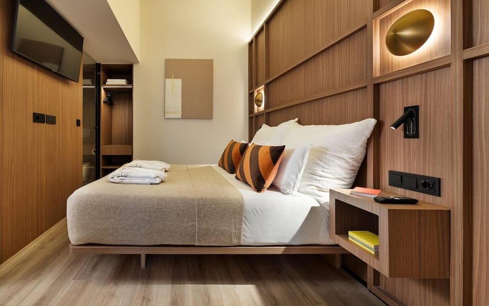 Communal lounge/ TV room, Bed, TV and multimedia, Photo of the whole room, Bedroom, towels