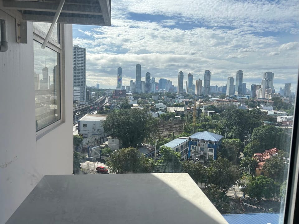 UDCT Condo Hotel in Manila Apartment hotel in Quezon City