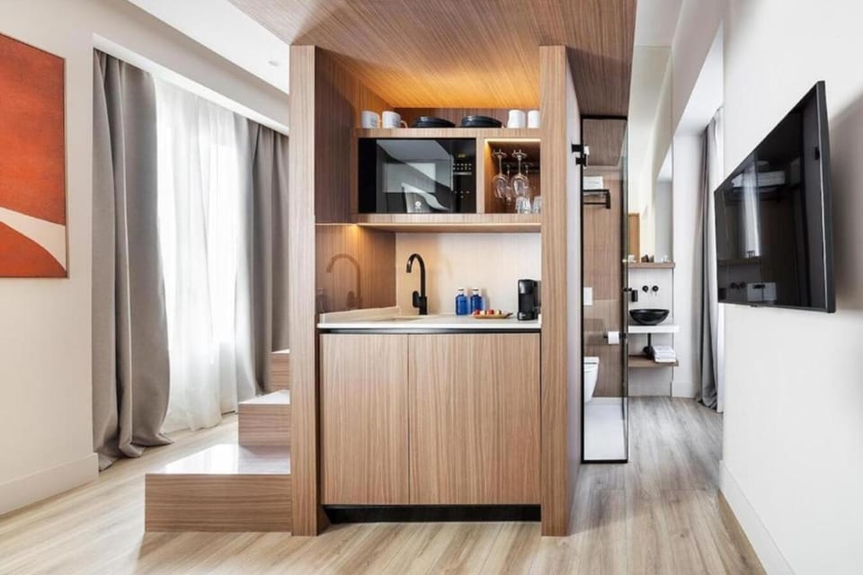 TV and multimedia, Coffee/tea facilities, Kitchen or kitchenette, minibar, oven, stove