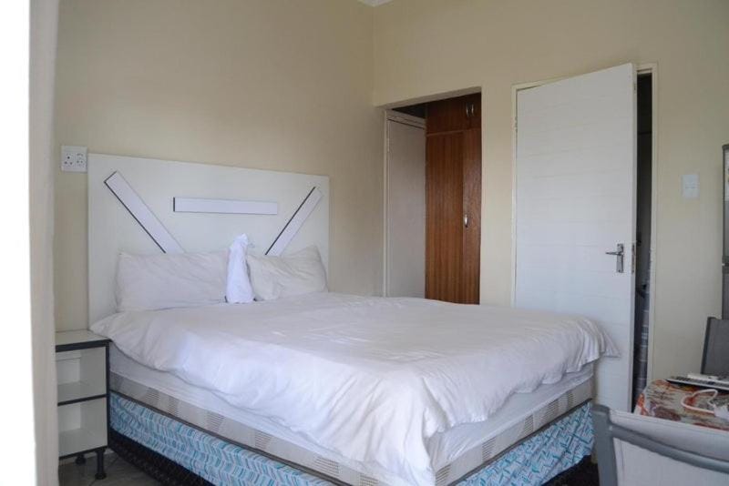 Windhoek North GuestHouse Bed and Breakfast in Windhoek