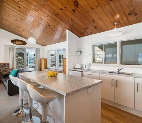 Broomfields by the Lake House in Taupo