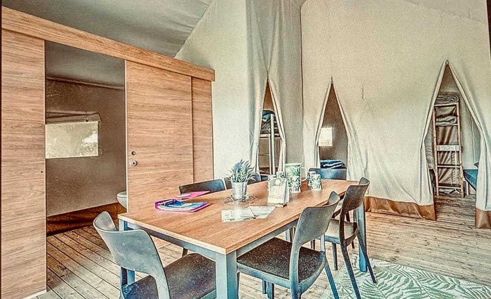 glamping eco lodges Luxury tent in Moncarapacho