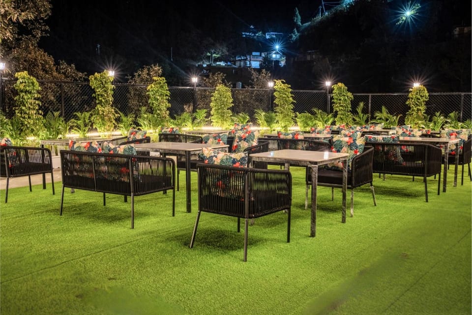 Restaurant/places to eat, Garden
