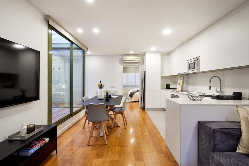 Communal lounge/ TV room, Kitchen or kitchenette, Living room