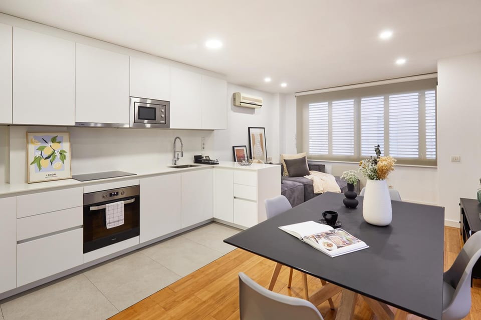Kitchen or kitchenette, Living room