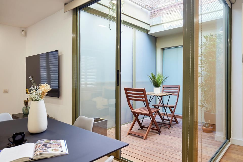 Off site, Balcony/Terrace