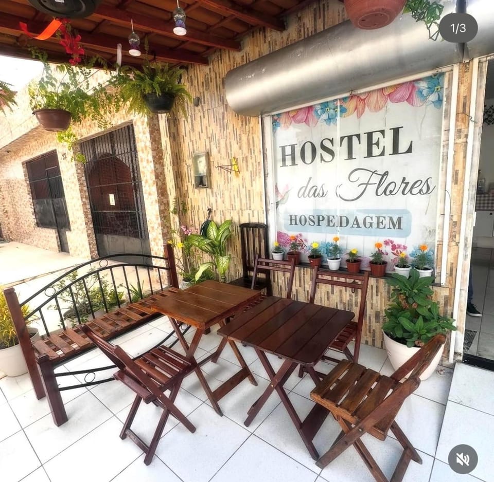 Hostel das Flores - Suíte Master Quarto Privativo com Banheiro Privativo Hostel in Belém