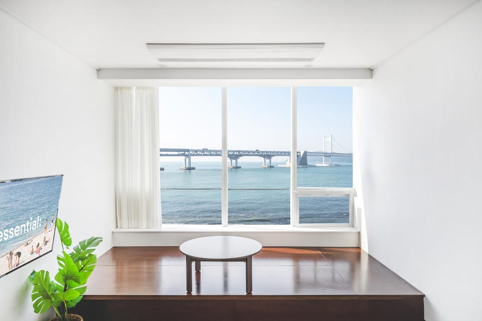 Natural landscape, Living room, Seating area, Dining area, Sea view