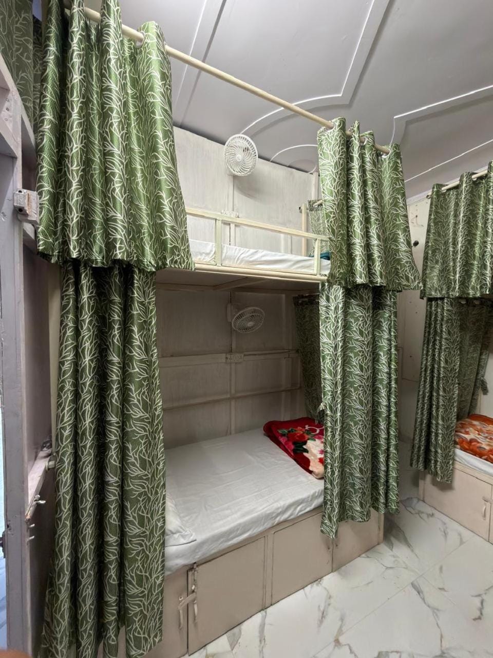 Bunk House Hostel in Rishikesh